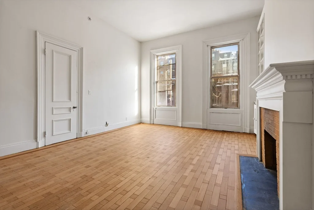 1 bed, 1 bath apartment for rent at 413 Beacon St Unit 3, Back Bay — photo 2 of 23