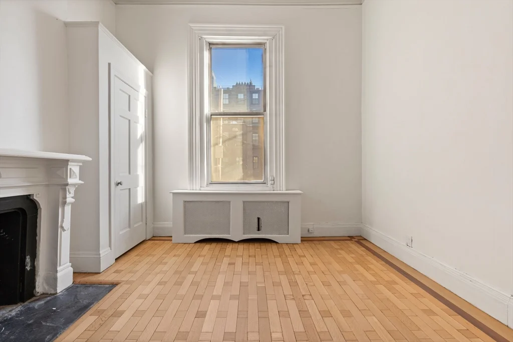 1 bed, 1 bath apartment for rent at 413 Beacon St Unit 3, Back Bay — photo 10 of 23