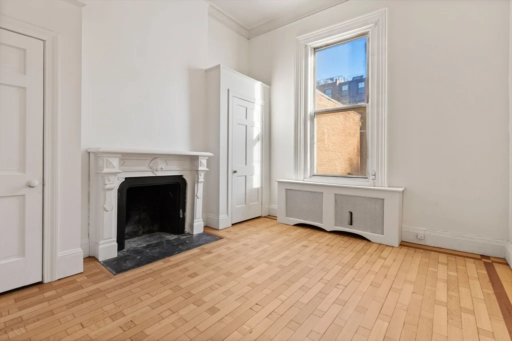 1 bed, 1 bath apartment for rent at 413 Beacon St Unit 3, Back Bay — photo 8 of 23