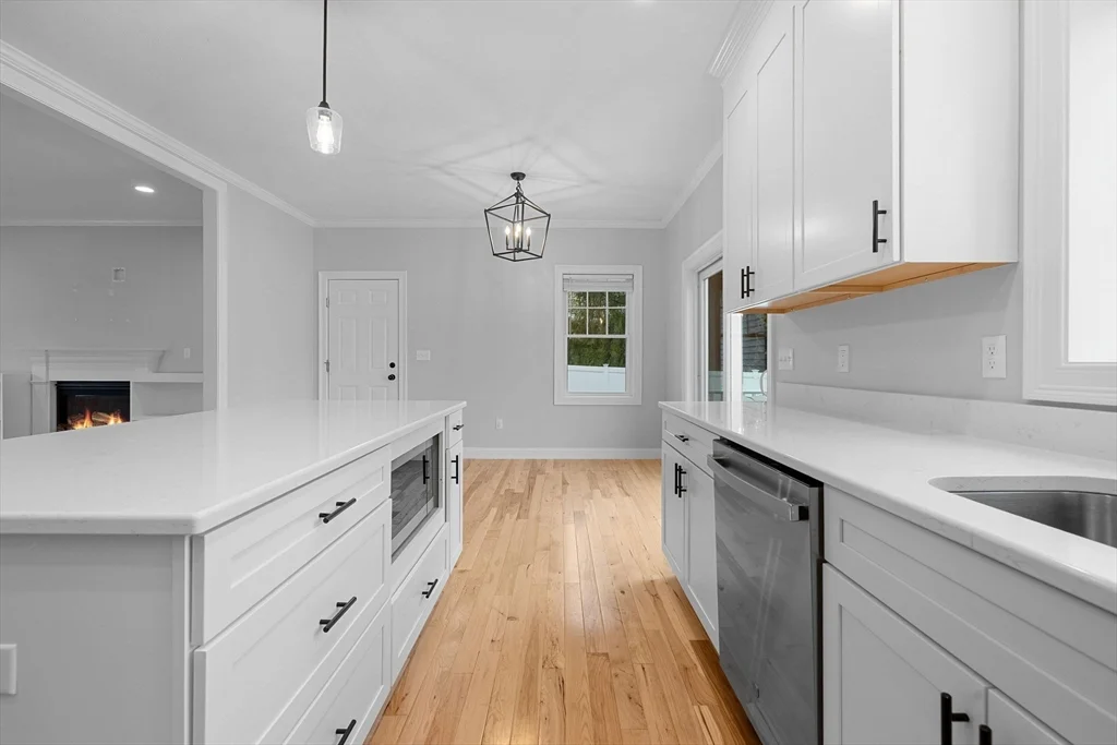 3 bed, 2 bath apartment for rent at 413 South St Unit 413, Foxboro — photo 8 of 36