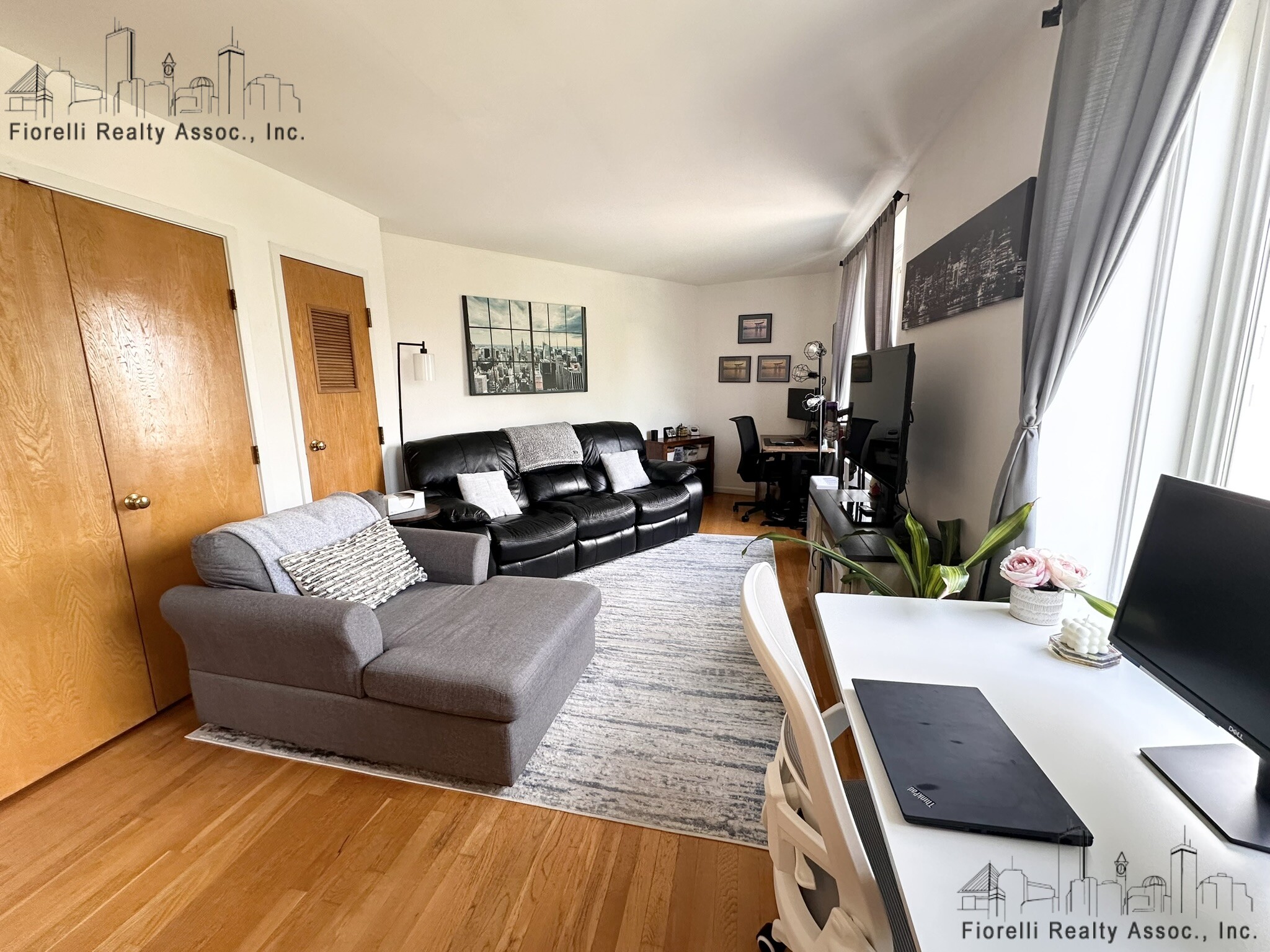 1 bed, 1 bath apartment for rent at 414 Commercial St Unit 4, North End — photo 1 of 9