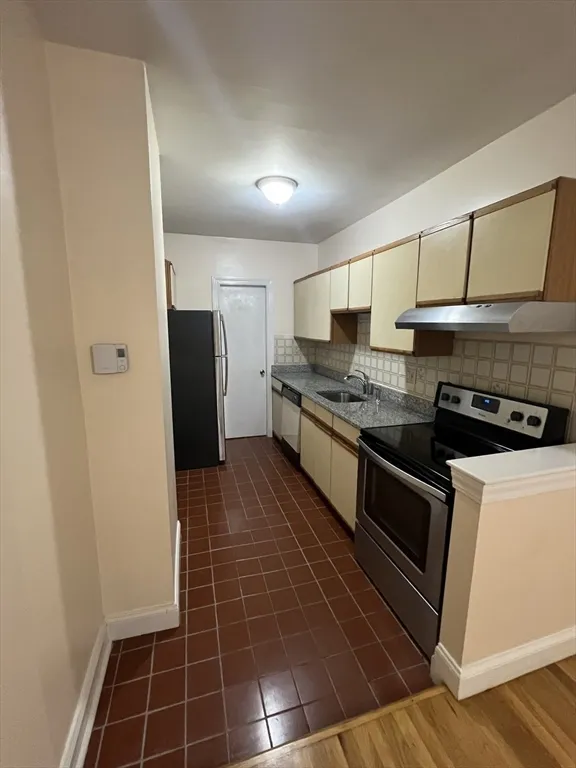 1 bed, 1 bath apartment for rent at 414 Massachusetts Ave Unit 1, South End — photo 21 of 23