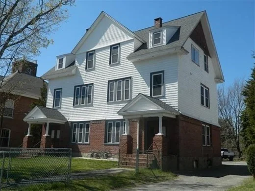 3 bed, 2 bath apartment for rent at 414 Middleboro Ave Unit 2, Taunton
