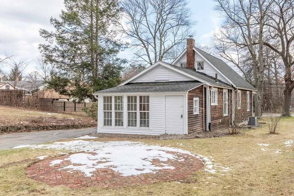 2 bed, 1 bath apartment for rent at 414 Morgan Rd, West Springfield — photo 37 of 38