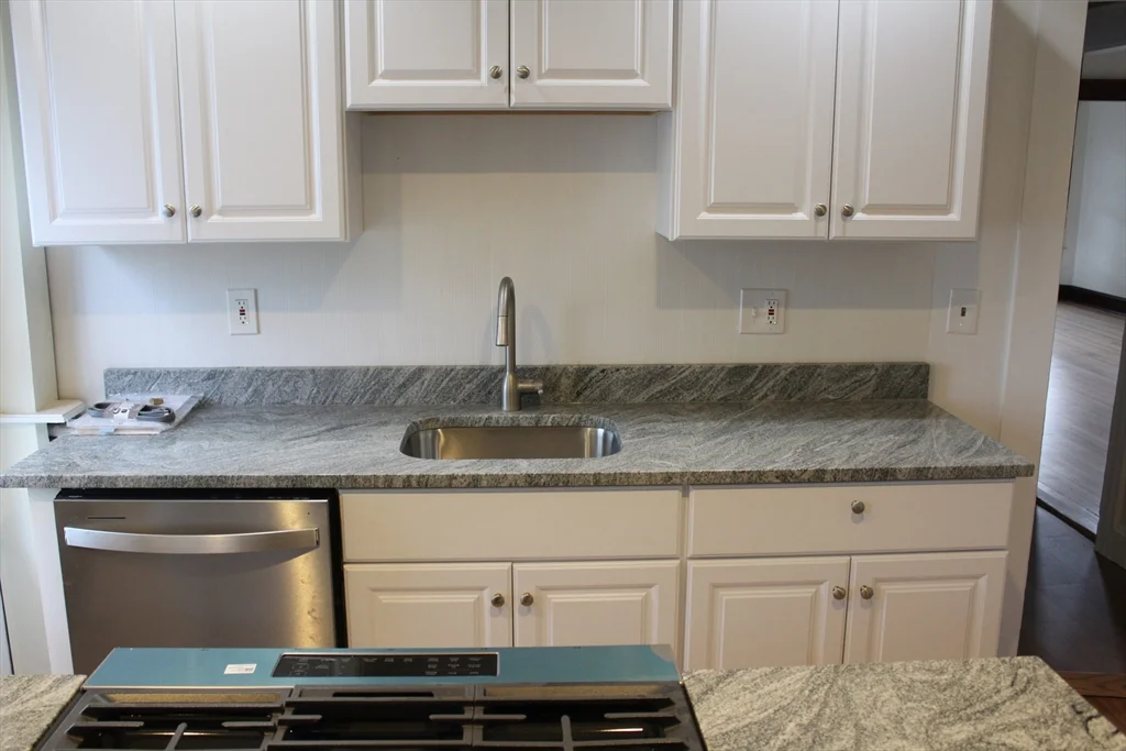 2 bed, 1 bath apartment for rent at 415 Commercial Unit 1, East Braintree — photo 10 of 11