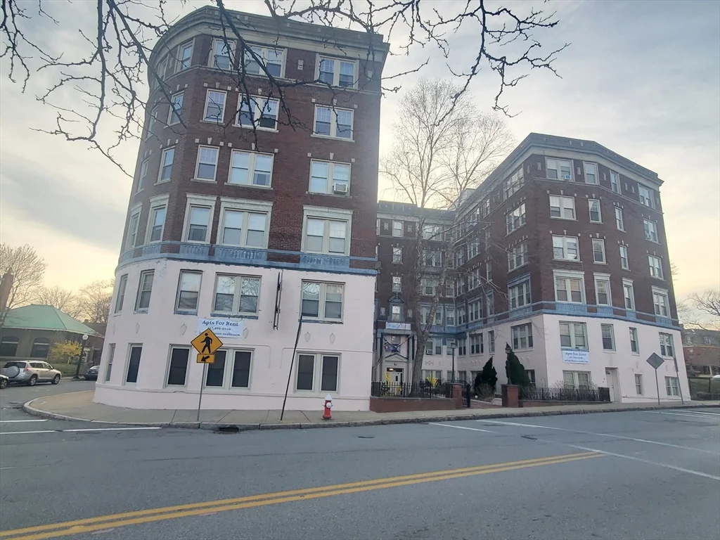 1 bed, 1 bath apartment for rent at 415 County St Unit 116, New Bedford — photo 12 of 14