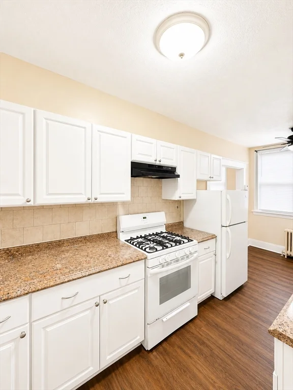 1 bed, 1 bath apartment for rent at 415 County St Unit 306, New Bedford — photo 2 of 12
