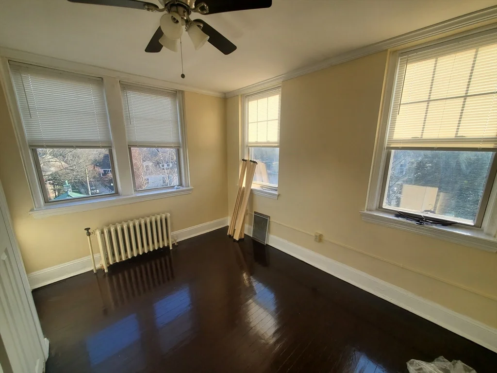 2 bed, 1 bath apartment for rent at 415 County St Unit 412, New Bedford — photo 8 of 16