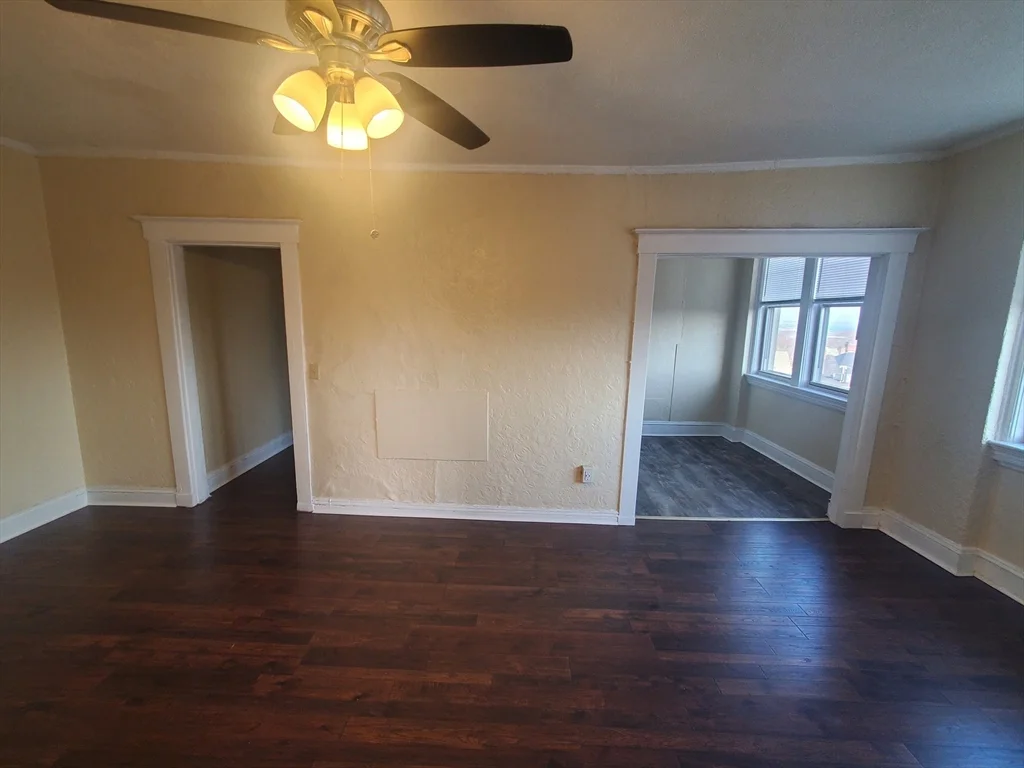 2 bed, 1 bath apartment for rent at 415 County St Unit 512, New Bedford — photo 4 of 18