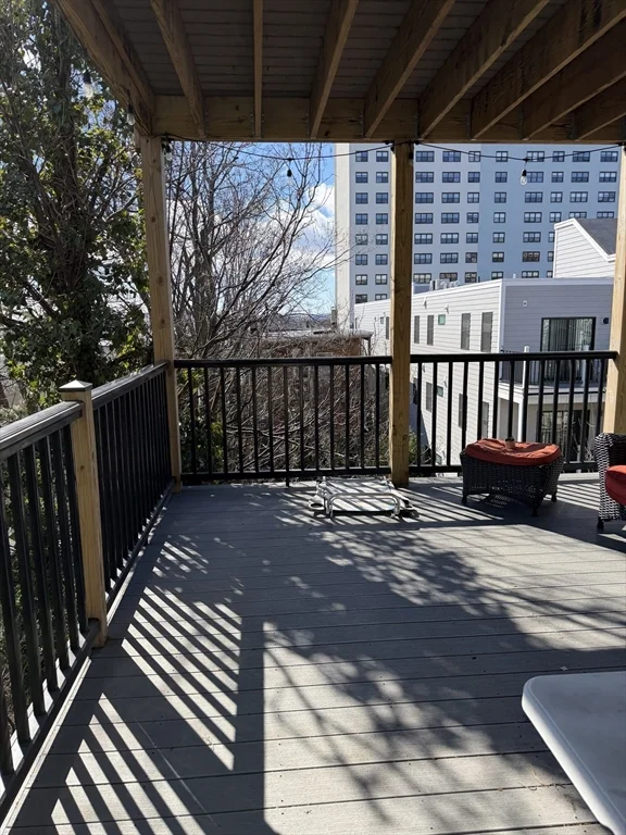 5 bed, 2 bath apartment for rent at 415 East 7th Unit 2, South Boston — photo 34 of 35