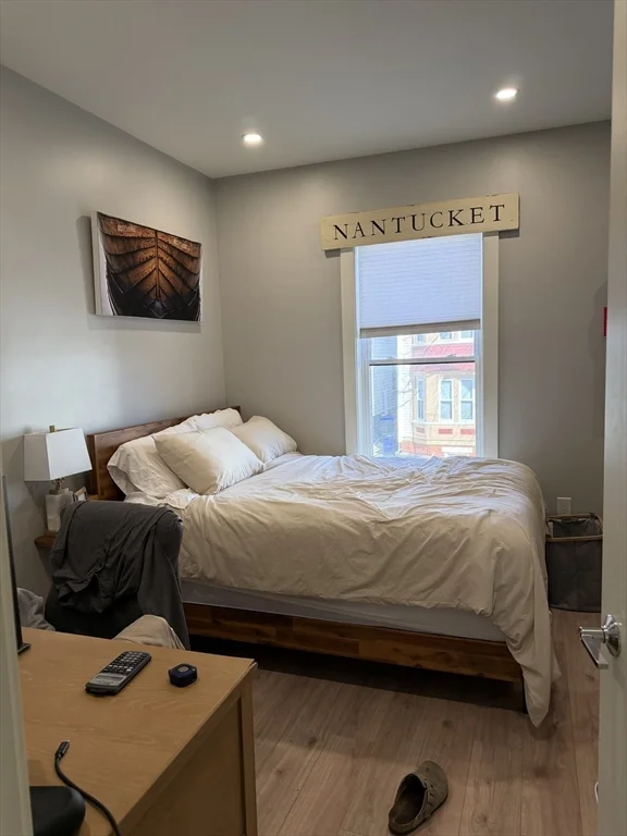 5 bed, 2 bath apartment for rent at 415 East 7th Unit 2, South Boston — photo 7 of 35