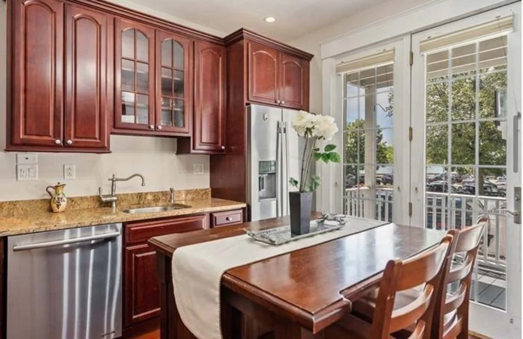 2 bed, 1 bath apartment for rent at 415 K St Unit 1, South Boston — photo 9 of 42