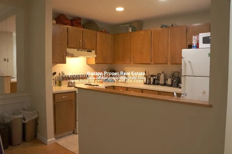 2 bed, 1 bath apartment for rent at 415 Massachusetts Ave Unit 2a, South End — photo 4 of 10