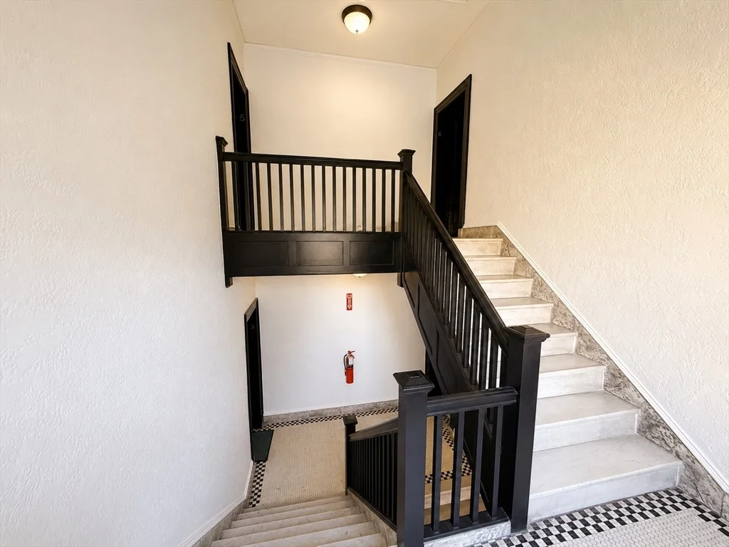2 bed, 1 bath apartment for rent at 415 Washington St Unit 5, Coolidge Corner — photo 40 of 42