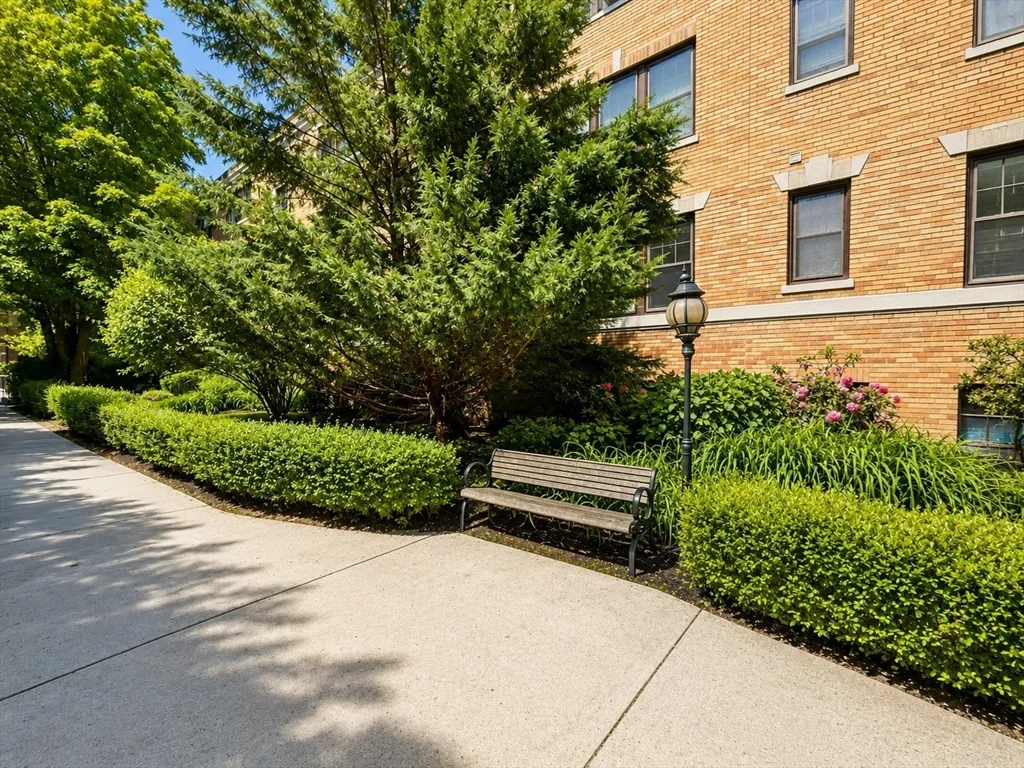 2 bed, 1 bath apartment for rent at 415 Washington St Unit 5, Coolidge Corner — photo 32 of 42
