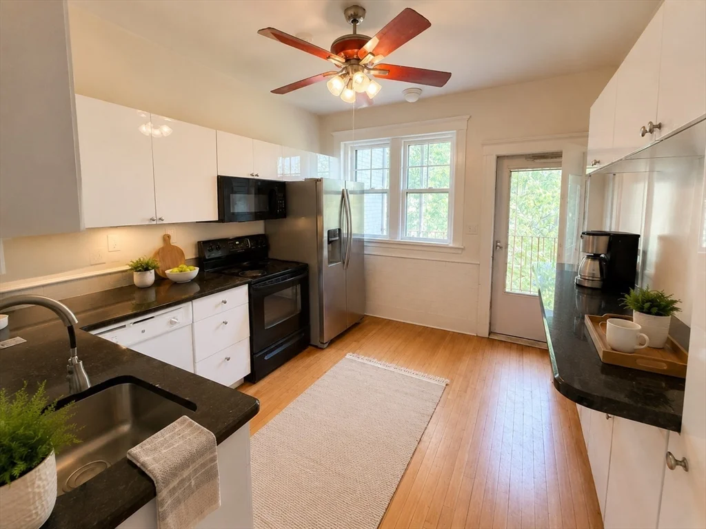 2 bed, 1 bath apartment for rent at 415 Washington St Unit 5, Coolidge Corner — photo 8 of 42