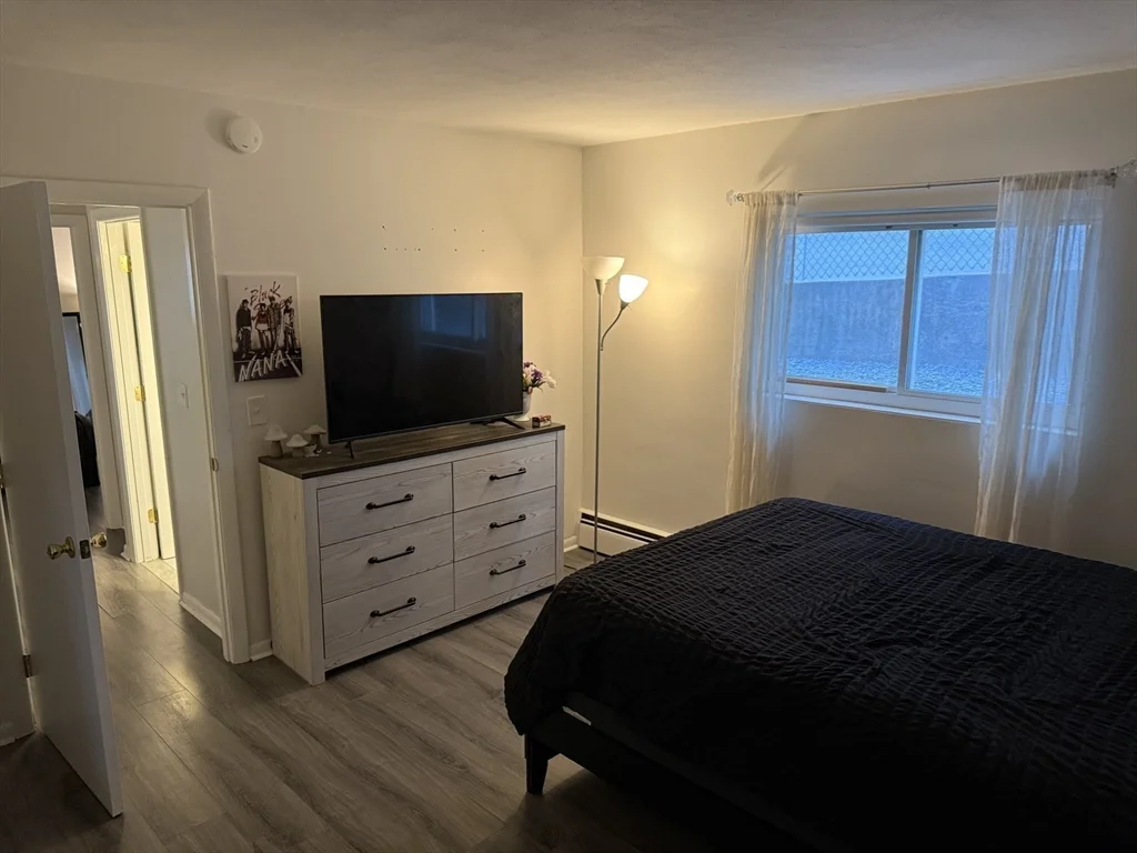 2 bed, 1 bath apartment for rent at 416 Belgrade Ave Unit 6, West Roxbury — photo 9 of 20