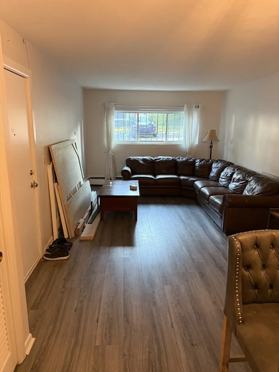 2 bed, 1 bath apartment for rent at 416 Belgrade Ave Unit 6, West Roxbury — photo 2 of 20