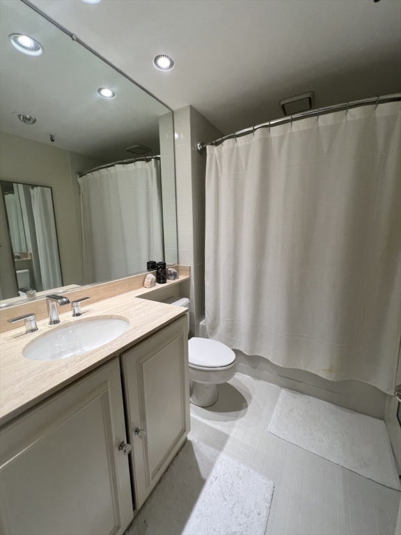 Studio bed, 1 bath apartment for rent at 416 Commonwealth Ave Unit 112, Back Bay — photo 12 of 19