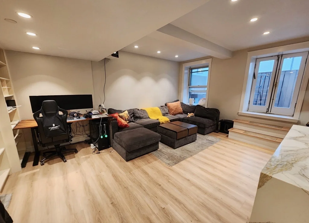 1 bed, 1 bath apartment for rent at 416 Commonwealth Ave Unit 408, Back Bay — photo 6 of 34