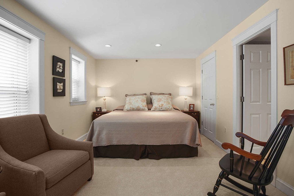 2 bed, 1 bath apartment for rent at 416 Commonwealth Ave Unit 606, Back Bay — photo 11 of 25