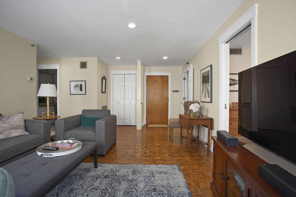 2 bed, 1 bath apartment for rent at 416 Commonwealth Ave Unit 606, Back Bay — photo 7 of 25