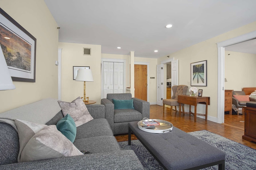 2 bed, 1 bath apartment for rent at 416 Commonwealth Ave Unit 606, Back Bay — photo 6 of 25