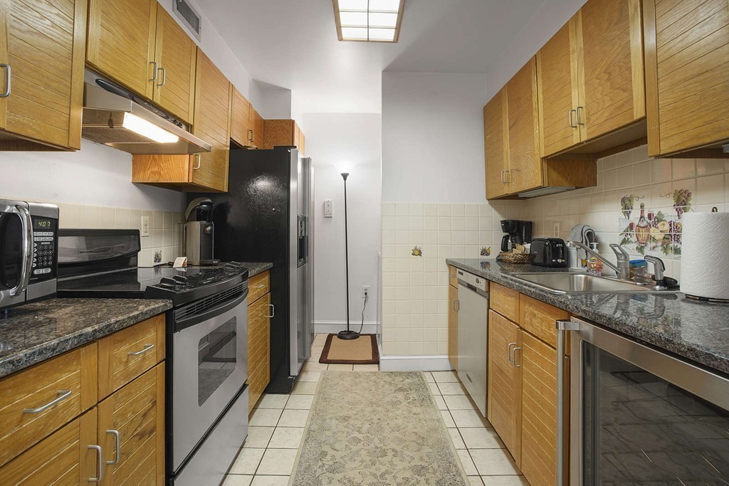 2 bed, 1 bath apartment for rent at 416 Commonwealth Ave Unit 606, Back Bay — photo 8 of 25