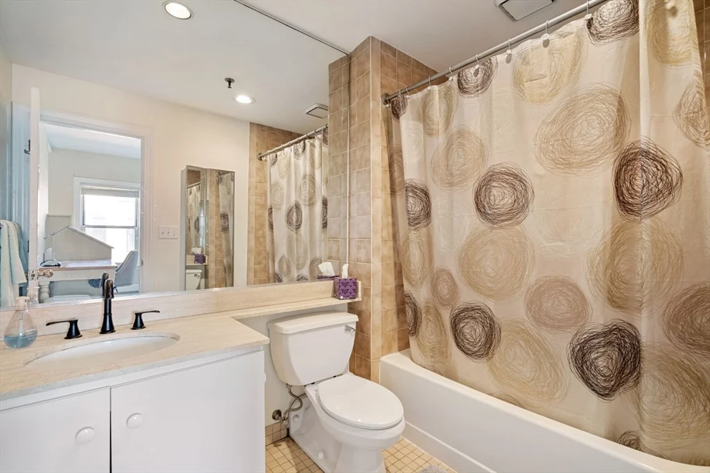 1 bed, 1 bath apartment for rent at 416 Commonwealth Ave Unit 710, Back Bay — photo 15 of 26