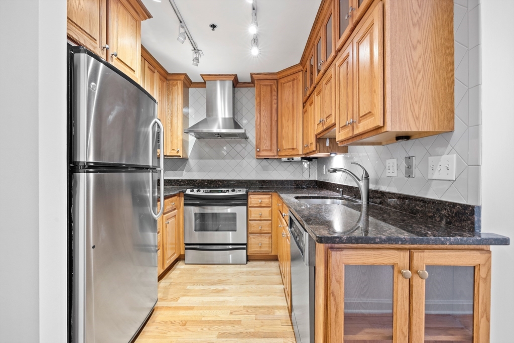 2 bed, 2 bath apartment for rent at 416 Marlborough St Unit 101, Back Bay — photo 13 of 16