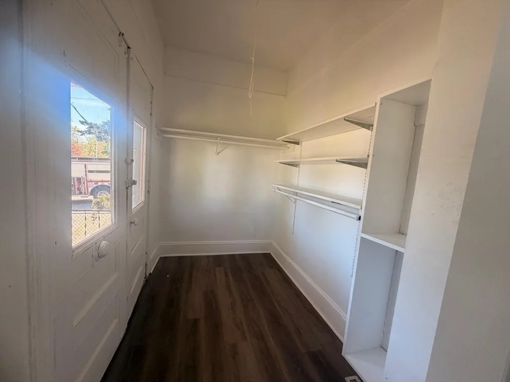 3 bed, 1 bath apartment for rent at 416 Middleboro Ave Unit 1, Taunton — photo 16 of 16