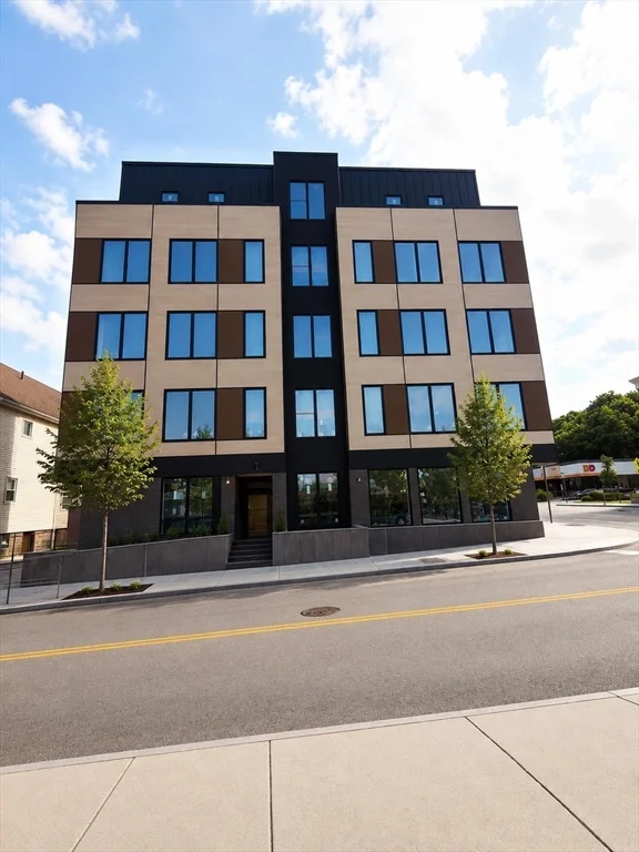 3 bed, 2 bath apartment for rent at 4164 Washington St Unit 2, Roslindale — photo 36 of 36