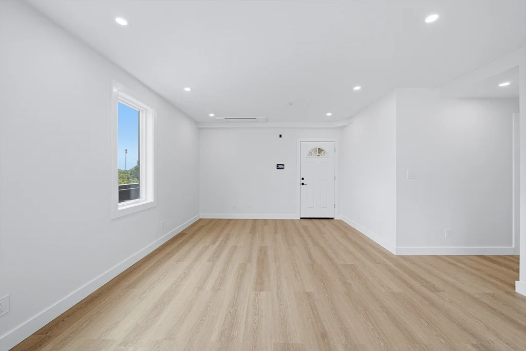 2 bed, 1 bath apartment for rent at 4164 Washington St Unit 9, Roslindale — photo 23 of 36