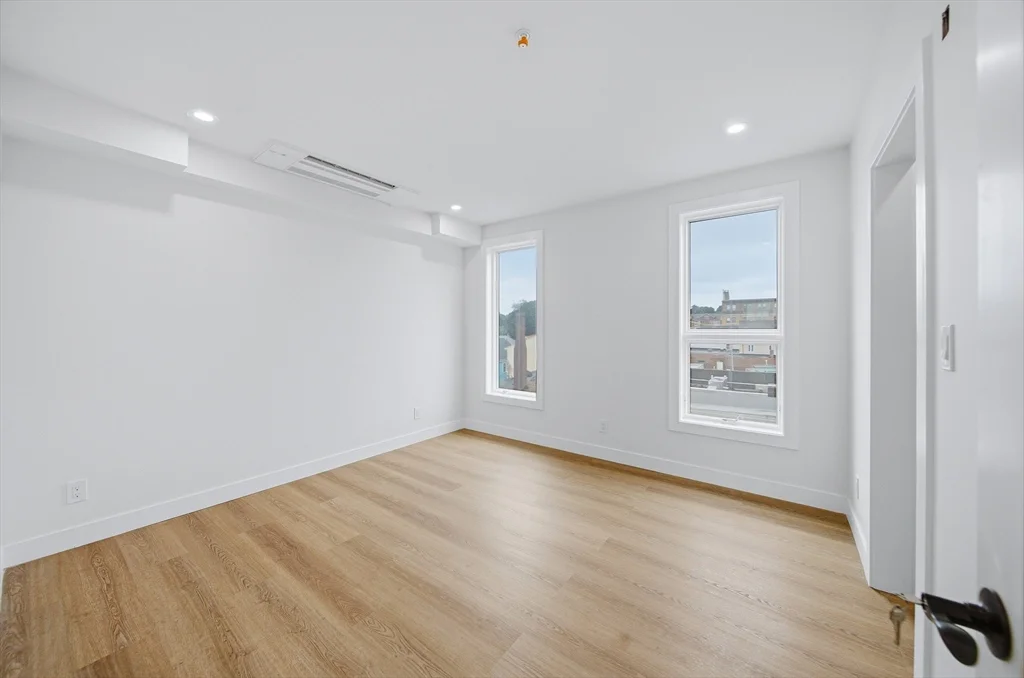 2 bed, 1 bath apartment for rent at 4164 Washington St Unit 9, Roslindale — photo 28 of 36