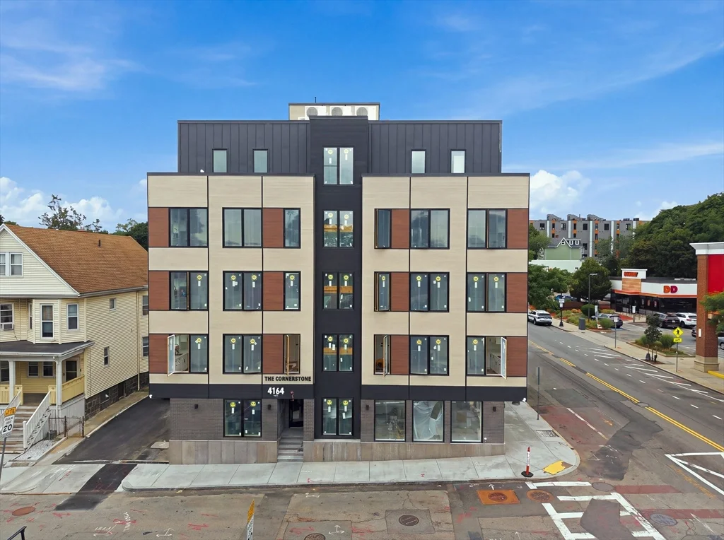 2 bed, 1 bath apartment for rent at 4164 Washington St Unit 9, Roslindale