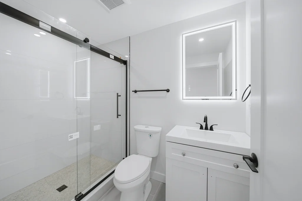 1 bed, 1 bath apartment for rent at 4164 Washington Unit 1, Roslindale — photo 17 of 21