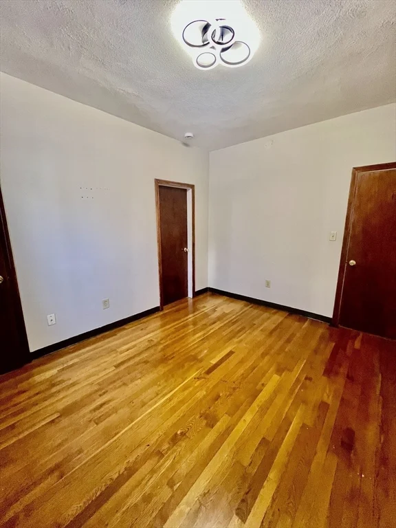 4 bed, 1 bath apartment for rent at 417-419 Ferry St Unit 2, Everett — photo 13 of 23