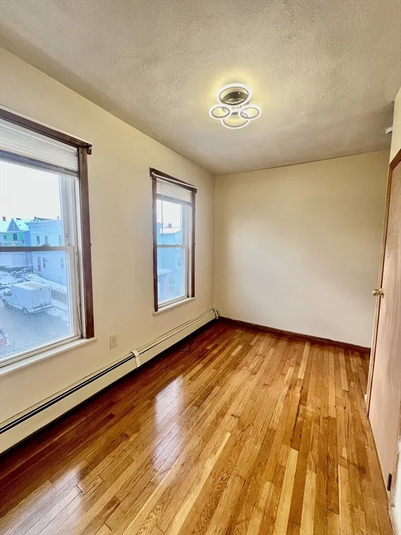 4 bed, 1 bath apartment for rent at 417-419 Ferry St Unit 2, Everett — photo 15 of 23