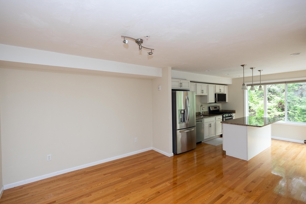 2 bed, 2 bath apartment for rent at 417 America Blvd Unit 417, Ashland — photo 7 of 42