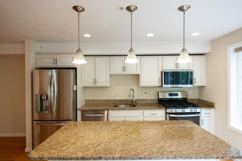 2 bed, 2 bath apartment for rent at 417 America Blvd Unit 417, Ashland — photo 10 of 42