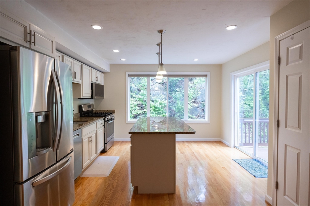 2 bed, 2 bath apartment for rent at 417 America Blvd Unit 417, Ashland — photo 5 of 42