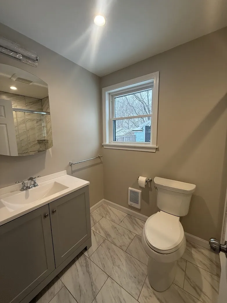 3 bed, 2.5 bath apartment for rent at 417 Auburn St Unit 1, Auburndale — photo 15 of 24