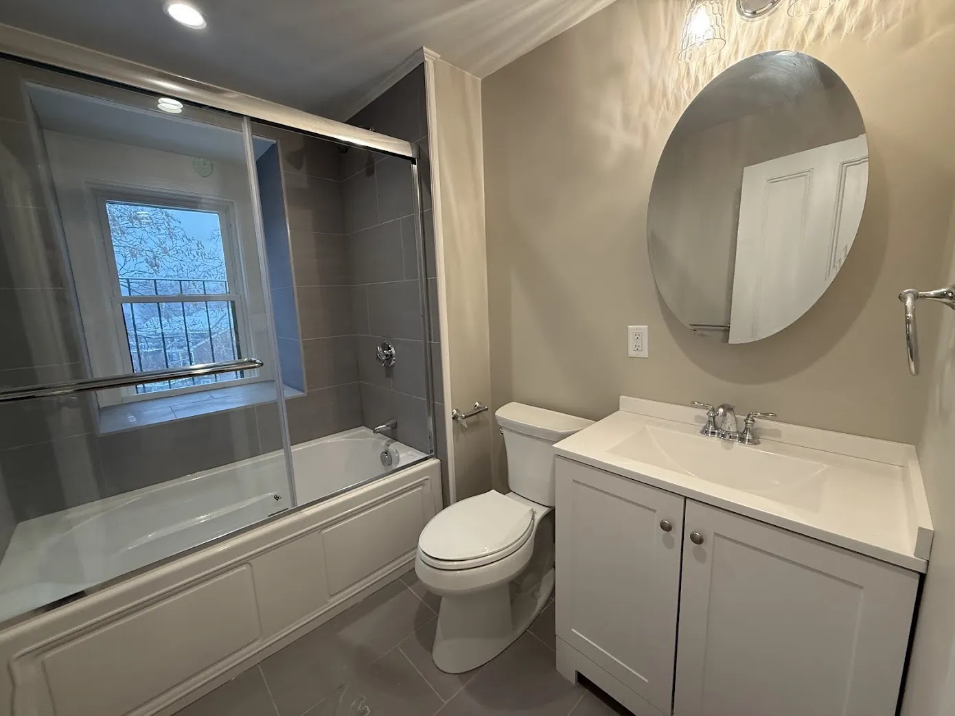 3 bed, 2.5 bath apartment for rent at 417 Auburn St Unit 1, Auburndale — photo 18 of 24