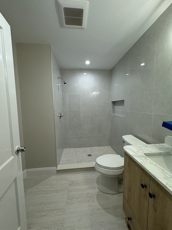 3 bed, 3 bath apartment for rent at 417 Auburn St Unit 1R, Auburndale — photo 11 of 24