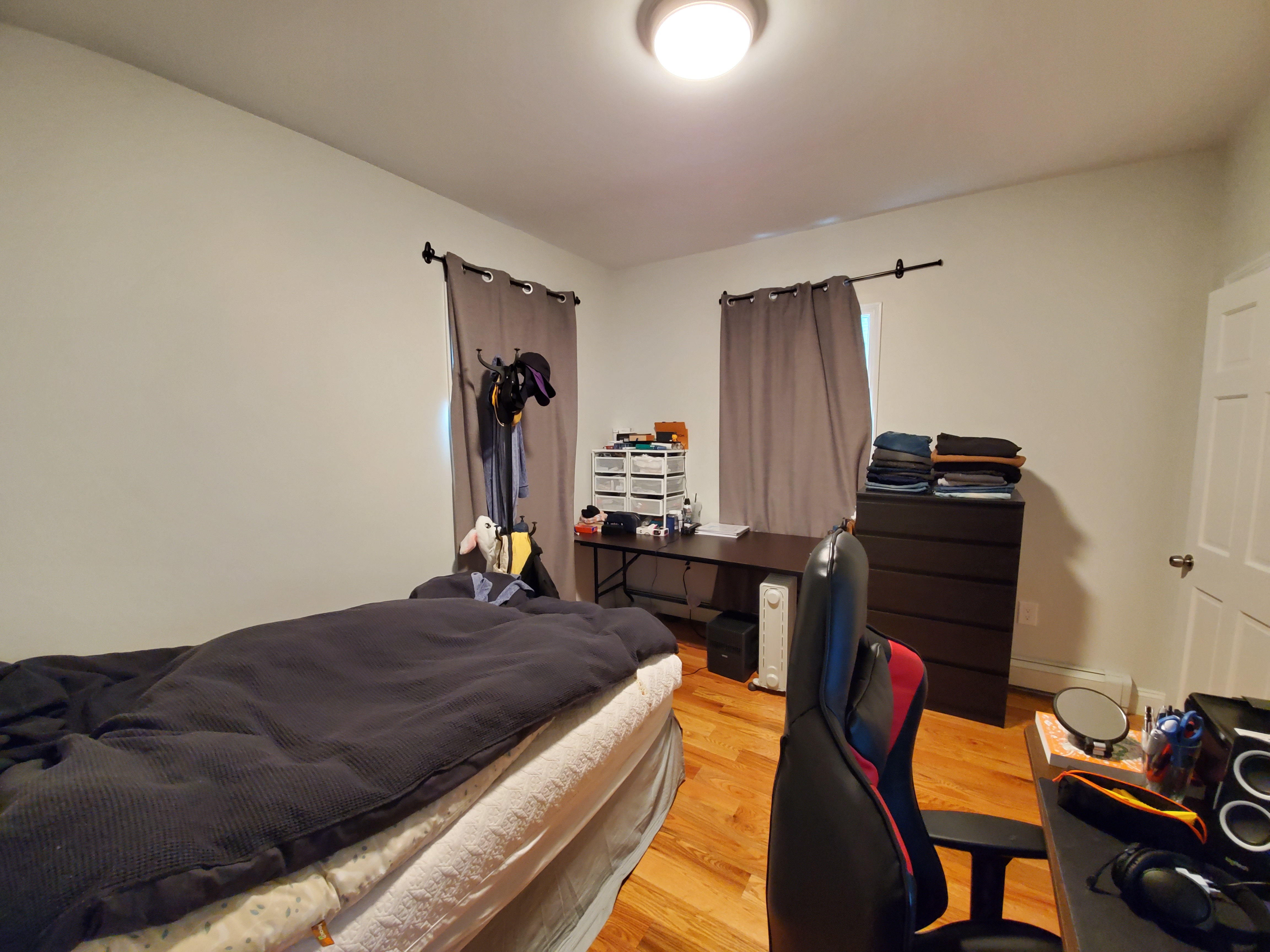 2 bed, 1 bath apartment for rent at 417 Cardinal Medeiros Ave Unit 1, Wellington-Harrington — photo 3 of 8