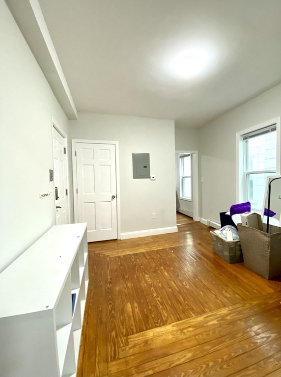 3 bed, 1 bath apartment for rent at 417 Cardinal Medeiros Ave Unit 5, Wellington-Harrington — photo 3 of 13