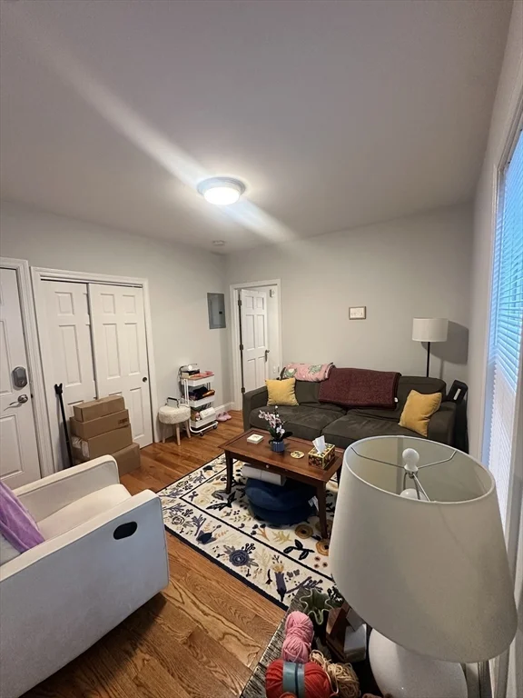 3 bed, 1 bath apartment for rent at 417 Cardinal Medeiros Unit 3, Kendall Square — photo 4 of 16