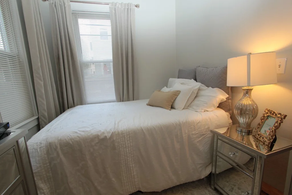 2 bed, 1 bath apartment for rent at 417 E 5th St Unit 1, South Boston — photo 6 of 22