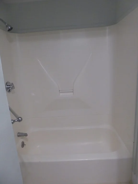 2 bed, 1 bath apartment for rent at 417 E 5th St Unit 1, South Boston — photo 15 of 22