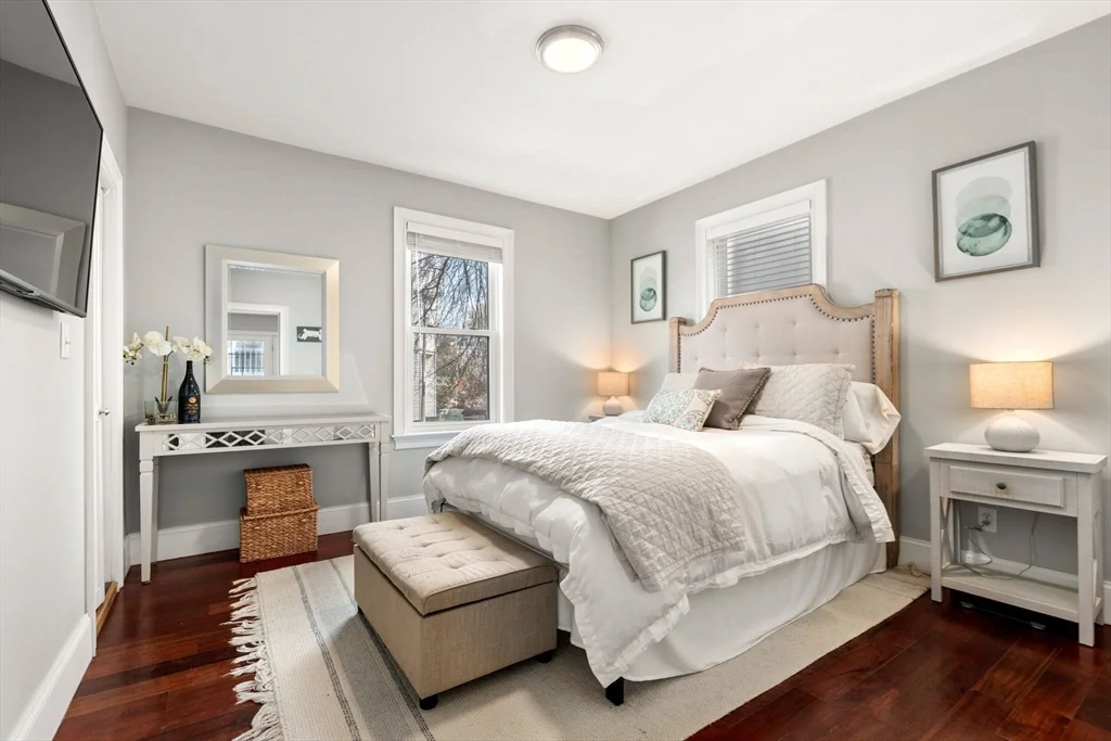 3 bed, 2 bath apartment for rent at 417 E 7th St Unit 1, South Boston — photo 10 of 25